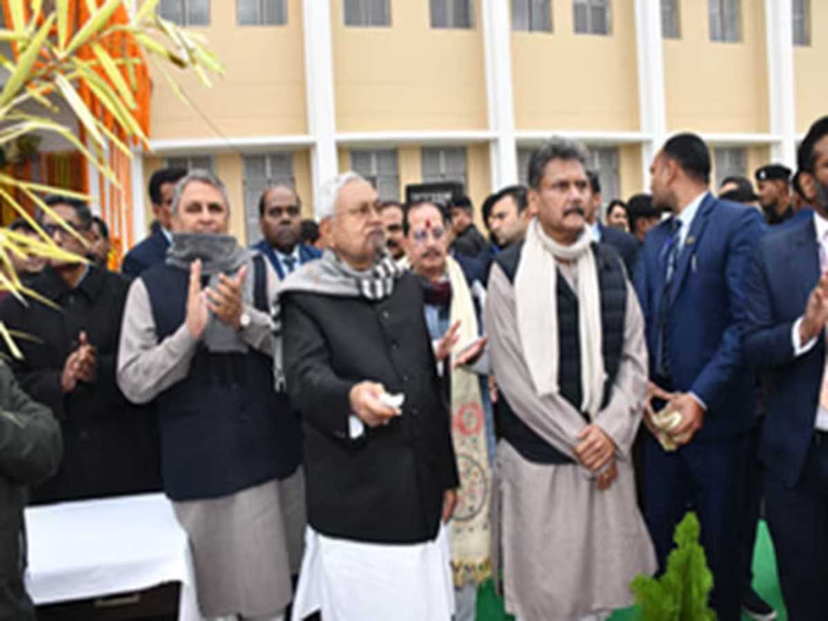 बिहार के मुख्यमंत्री नीतीश कुमार ने गोपालगंज को दी नववर्ष की सौगात बिहार के मुख्यमंत्री नीतीश कुमार ने गोपालगंज को दी नववर्ष की सौगात